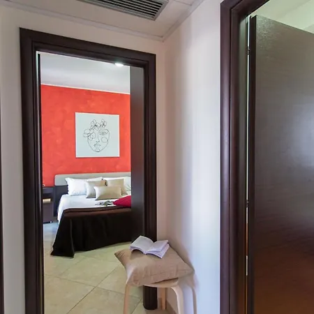 Donna Iolanda Aparthotel